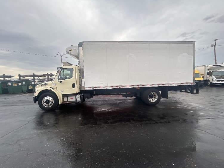2020 Freightliner M2 106 in Baltimore, MD — photo 4
