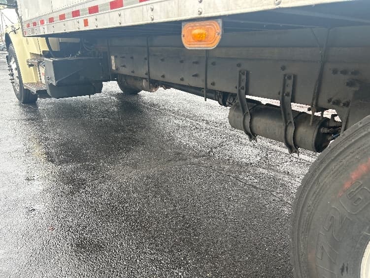 2020 Freightliner M2 106 in Baltimore, MD — photo 5