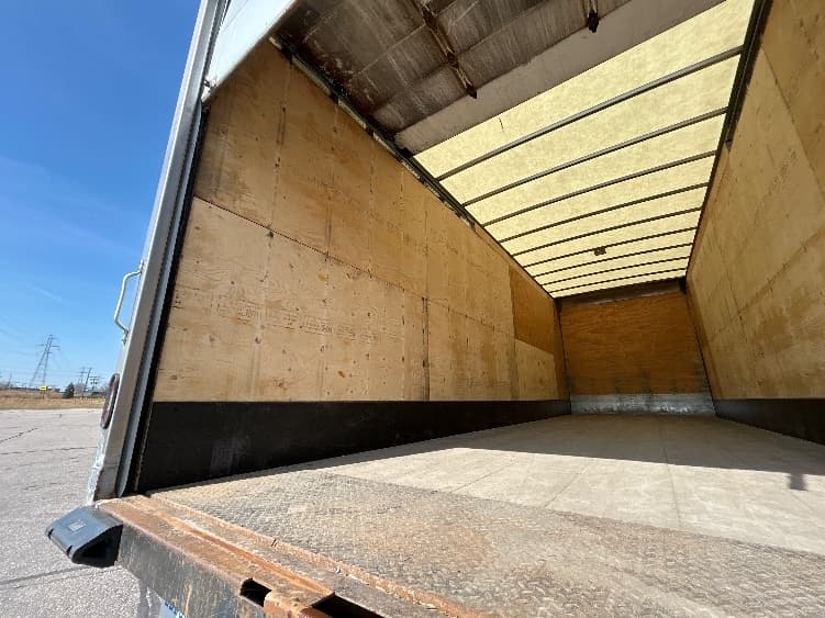 2020 International MV in Warren, MI — photo 10