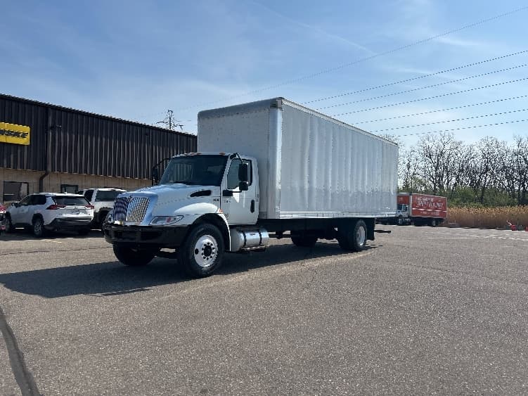 2020 International MV in Warren, MI — photo 3