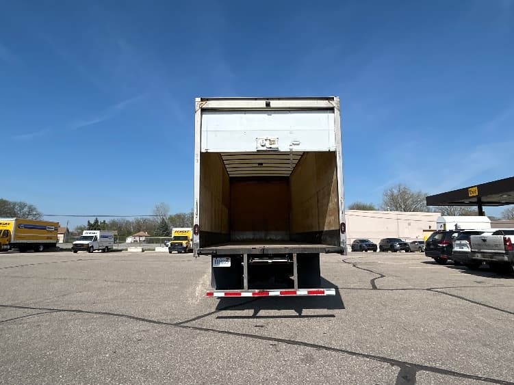 2020 International MV in Warren, MI — photo 8