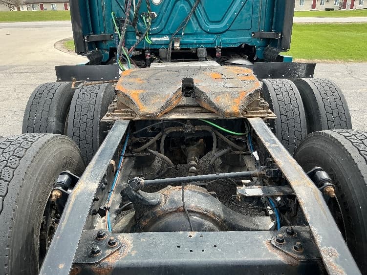 2021 Freightliner Cascadia in Elkhart, IN — photo 6