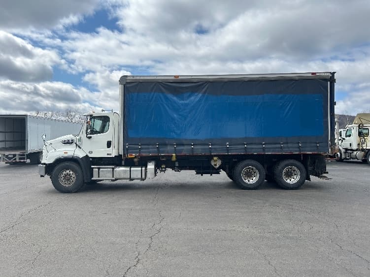 2020 Freightliner 114SD in Binghamton, NY — photo 4