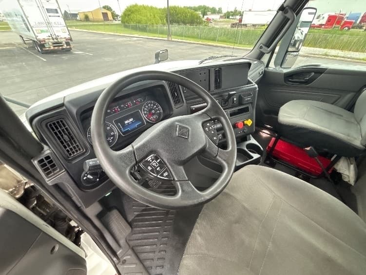 2020 International LT in Piqua, OH — photo 10