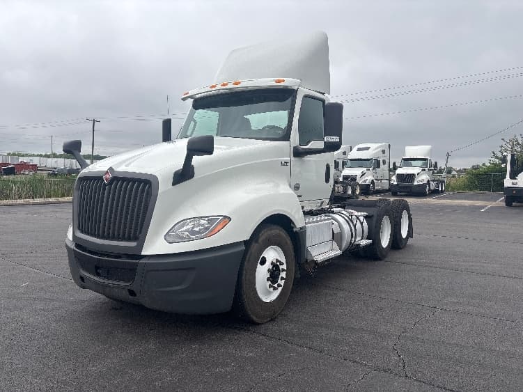 2020 International LT in Piqua, OH — photo 3