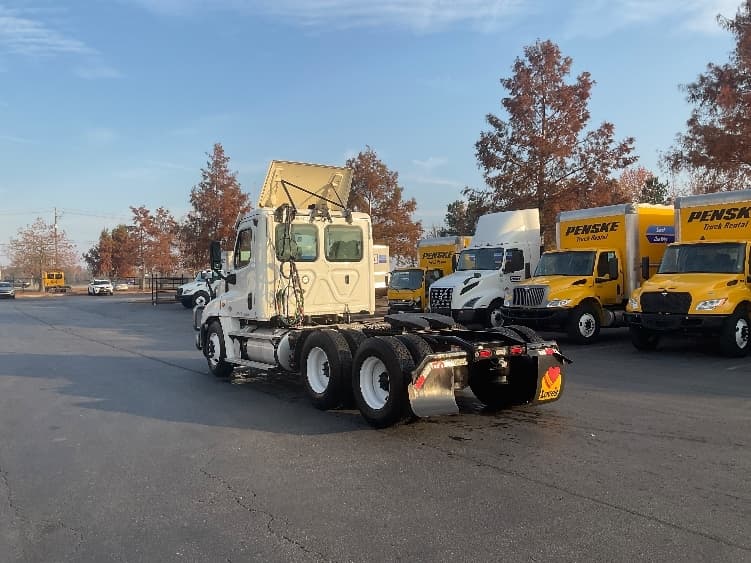 2020 Freightliner Cascadia in Augusta, GA — photo 5