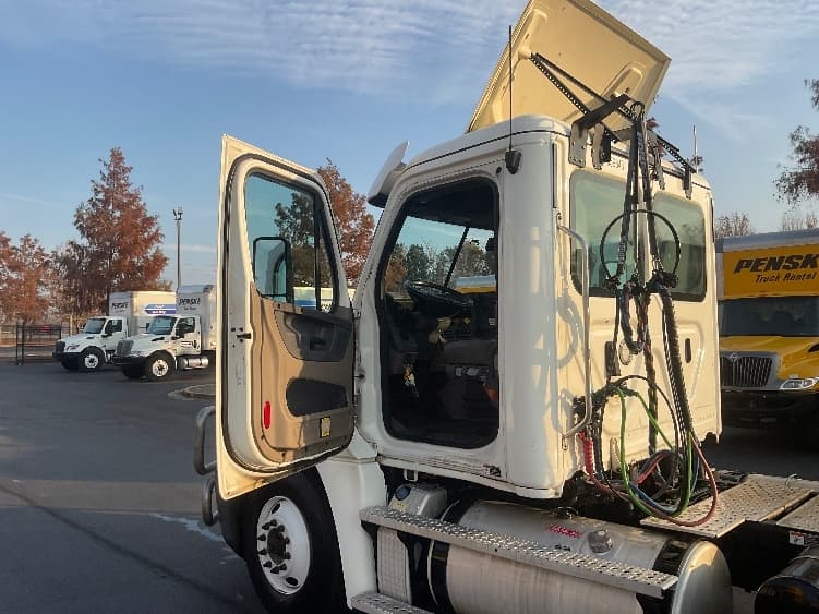 2020 Freightliner Cascadia in Augusta, GA — photo 9