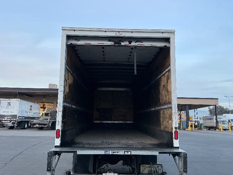 2021 Freightliner M2 106 in Fontana, CA — photo 8