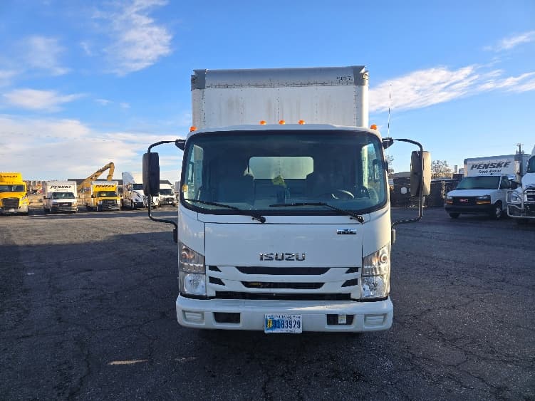 2021 Isuzu NPR in Spokane Valley, WA — photo 2