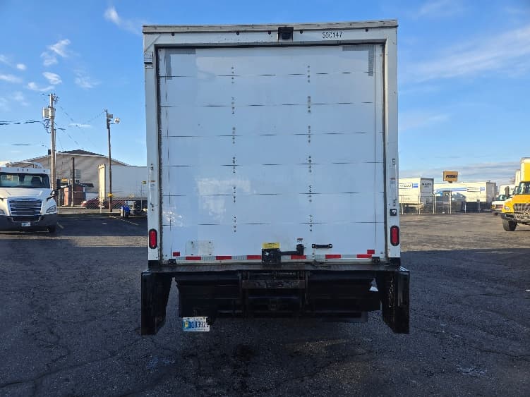 2021 Isuzu NPR in Spokane Valley, WA — photo 7