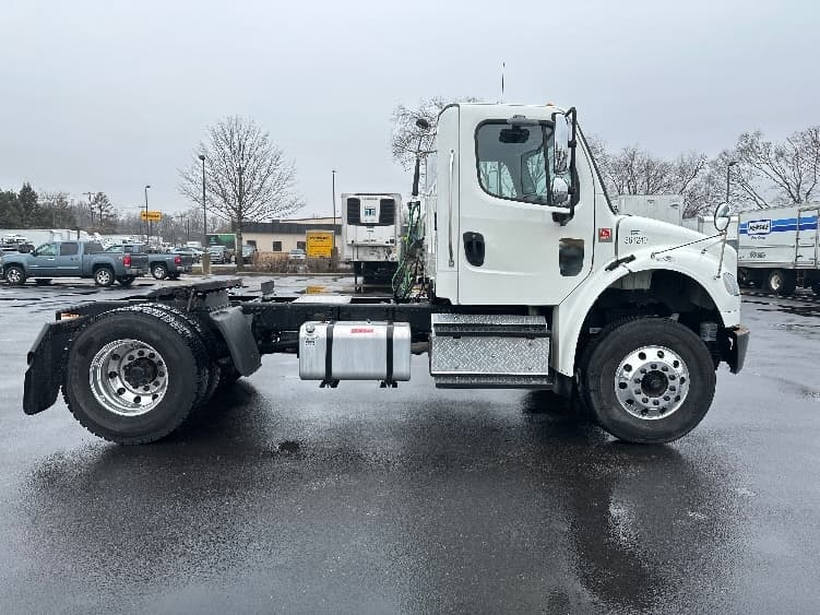 2020 Freightliner M2 106 in New Castle, DE — photo 8