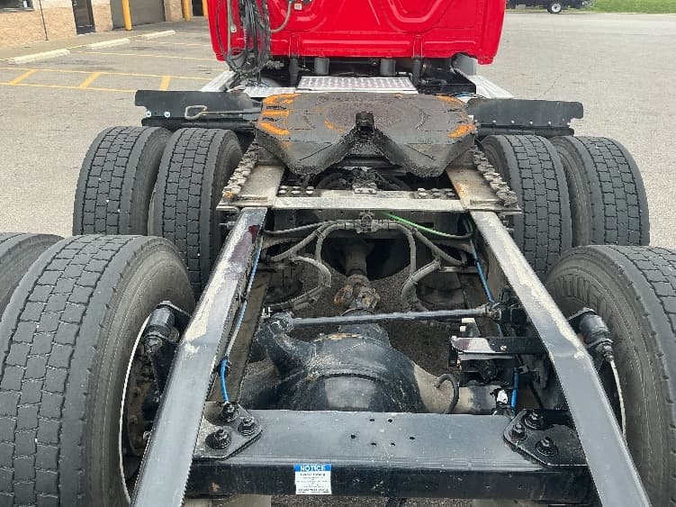 2020 Freightliner Cascadia in Piqua, OH — photo 6