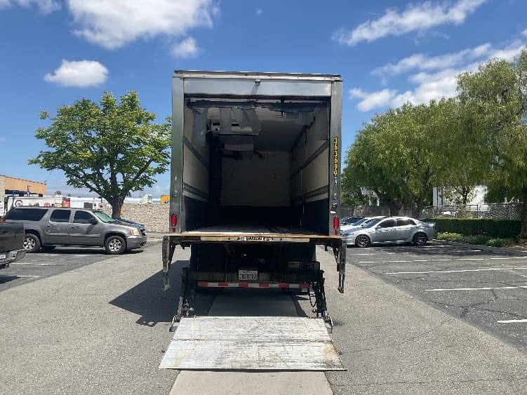 2020 Freightliner M2 106 in Torrance, CA — photo 9