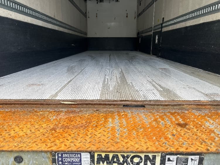 2020 Freightliner M2 106 in Torrance, CA — photo 10