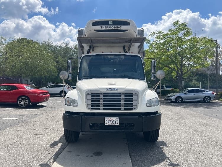 2020 Freightliner M2 106 in Torrance, CA — photo 2