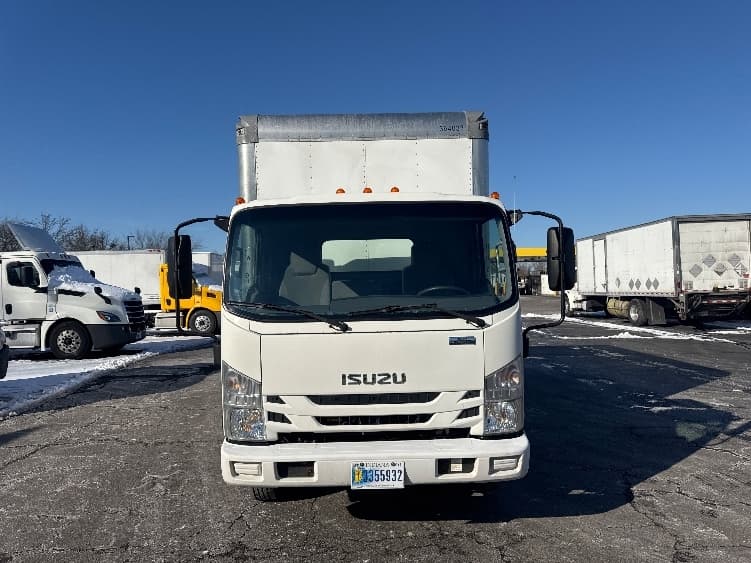 2020 Isuzu NQR in Parsippany, NJ — photo 2