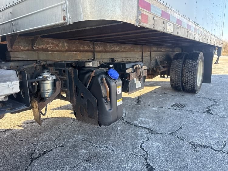 2020 Isuzu NQR in Parsippany, NJ — photo 5