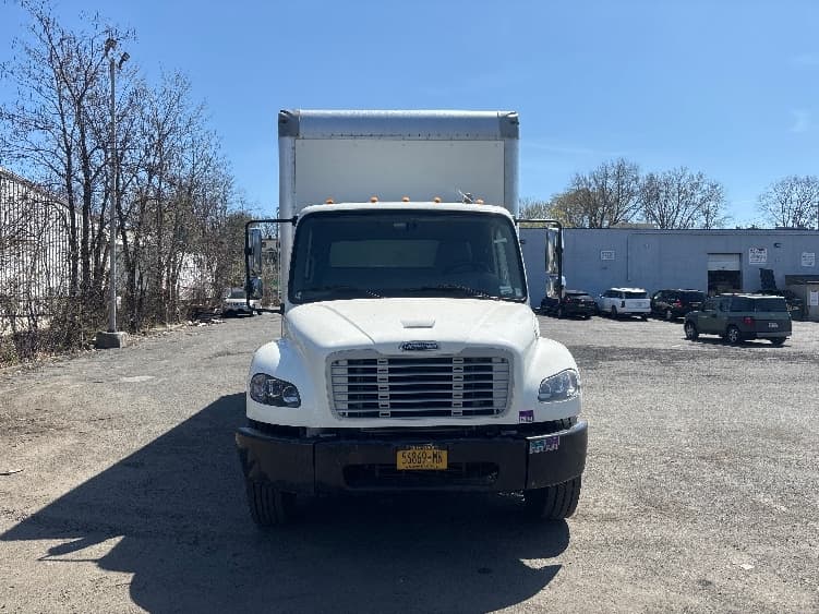 2020 Freightliner M2 106 in Elmsford, NY — photo 2