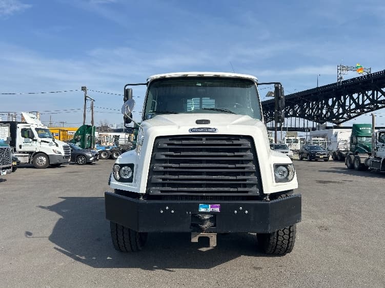 2020 Freightliner 114SD in Kearny, NJ — photo 2