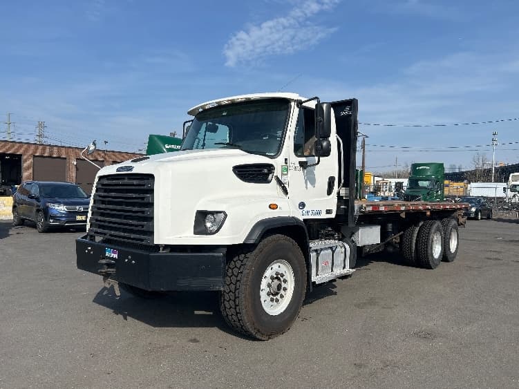 2020 Freightliner 114SD in Kearny, NJ — photo 3