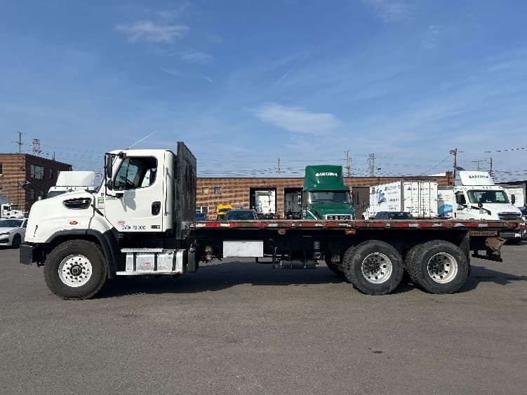 2020 Freightliner 114SD in Kearny, NJ — photo 4