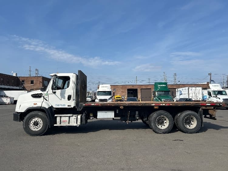 2020 Freightliner 114SD in Kearny, NJ — photo 4