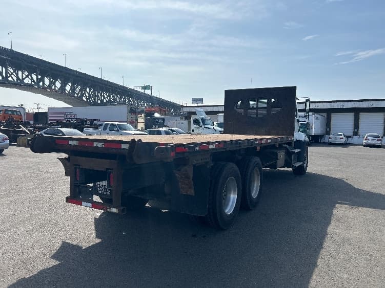 2020 Freightliner 114SD in Kearny, NJ — photo 9