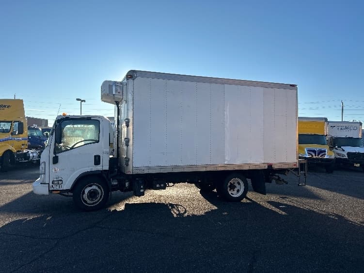 2020 Isuzu NQR in West Babylon, NY — photo 4