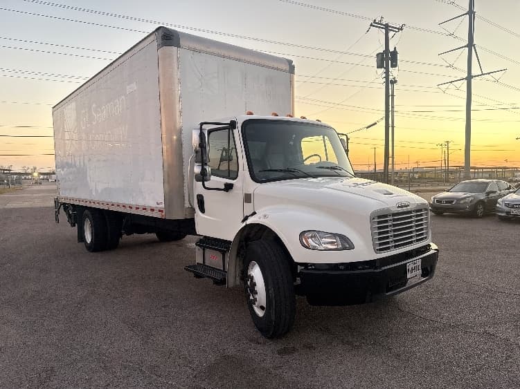 2020 Freightliner M2 106