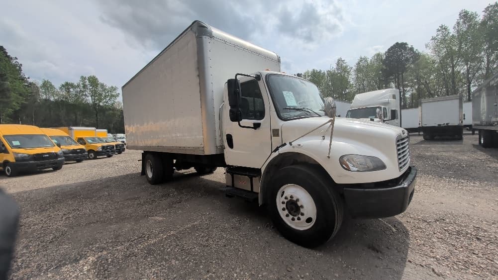 2021 Freightliner M2 106