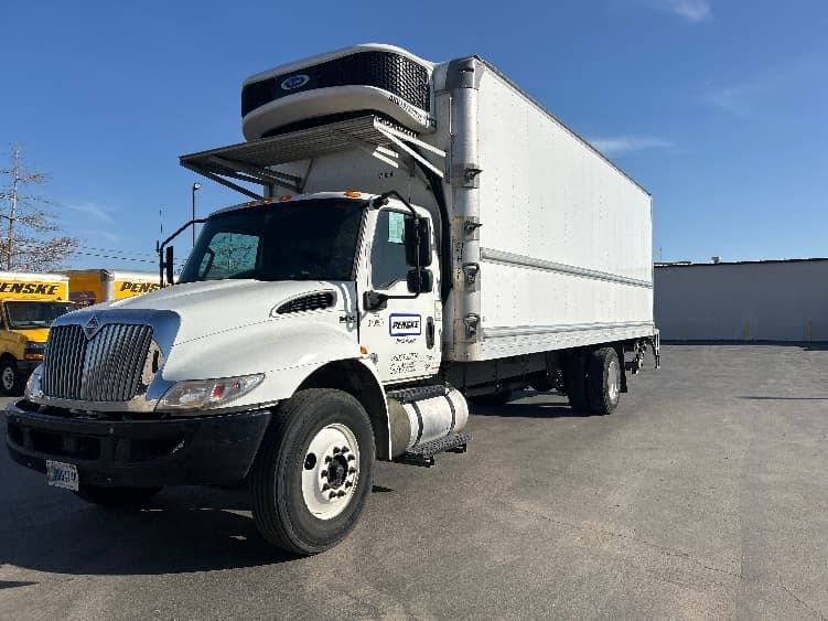 2021 International MV in Fresno, CA — photo 3