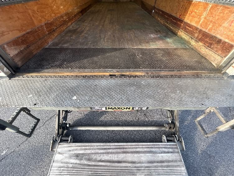 2021 Freightliner M2 106 in Duluth, GA — photo 10