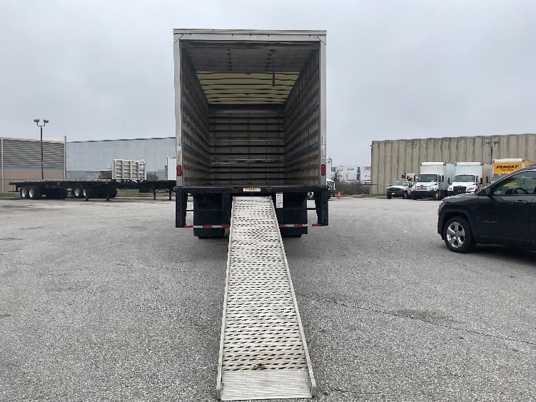 2021 International MV in Poplar Bluff, MO — photo 9