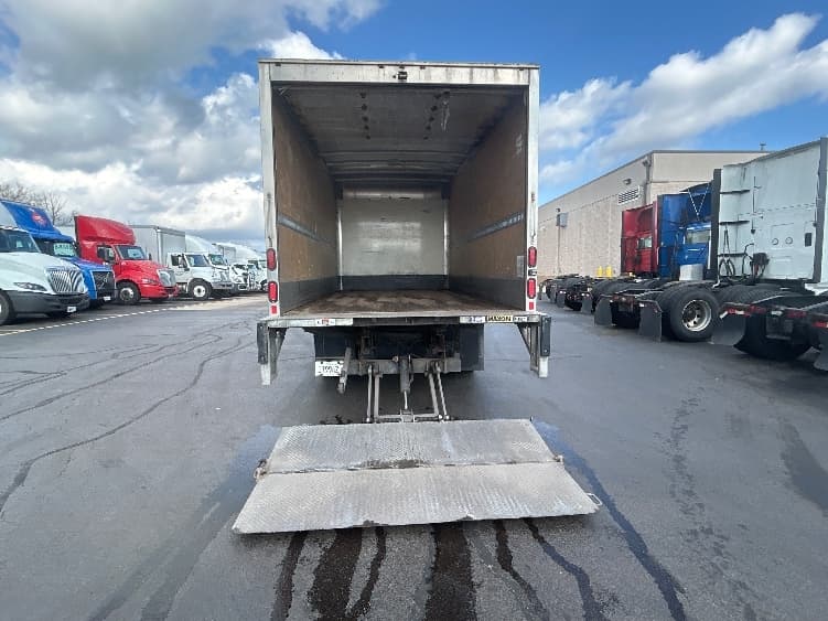 2020 Isuzu NQR in La Porte, IN — photo 9
