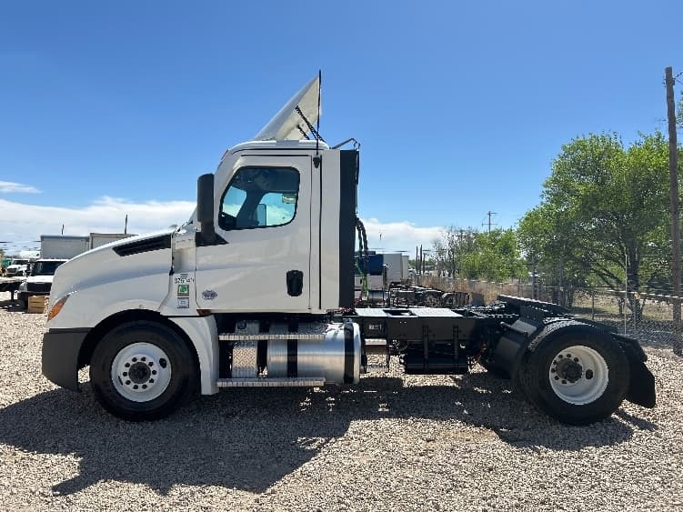 2021 Freightliner Cascadia in Amarillo, TX — photo 4