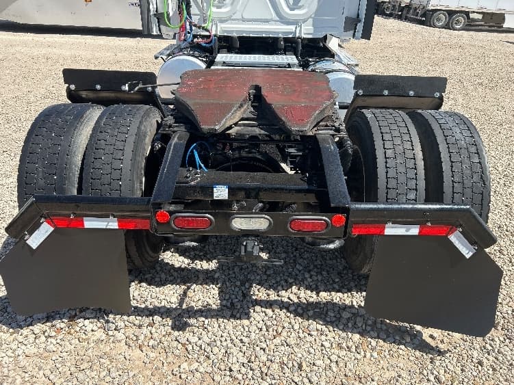 2021 Freightliner Cascadia in Amarillo, TX — photo 6