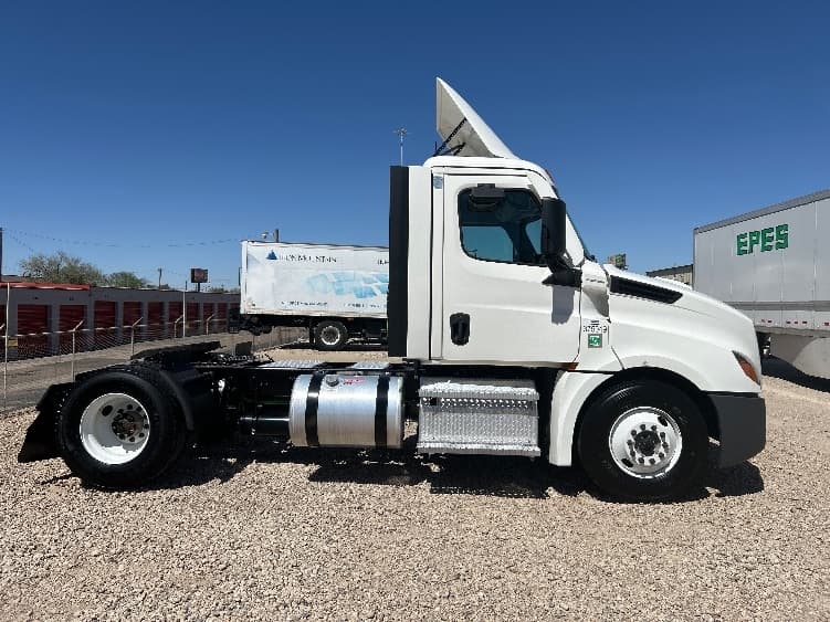 2021 Freightliner Cascadia in Amarillo, TX — photo 8