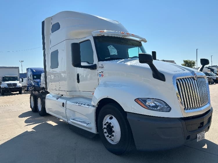 2021 International LT