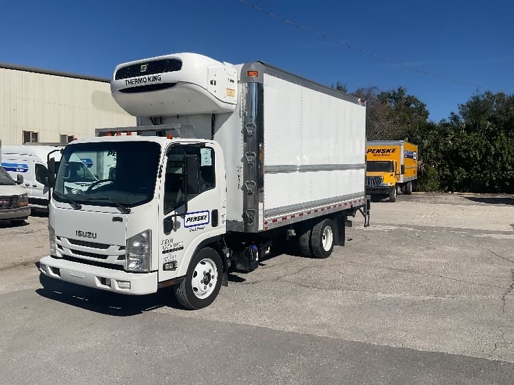 2021 Isuzu NRR in Fort Myers, FL — photo 3
