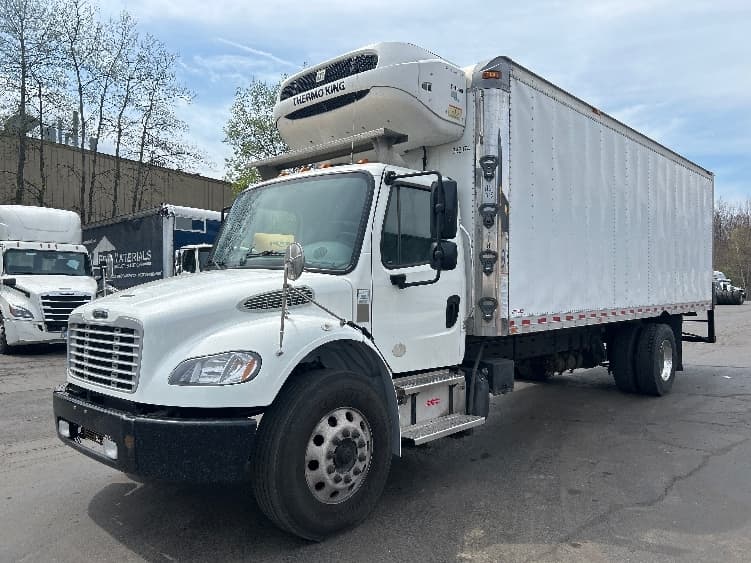 2021 Freightliner M2 106 in Jessup, PA — photo 3