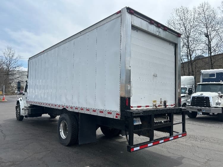 2021 Freightliner M2 106 in Jessup, PA — photo 6