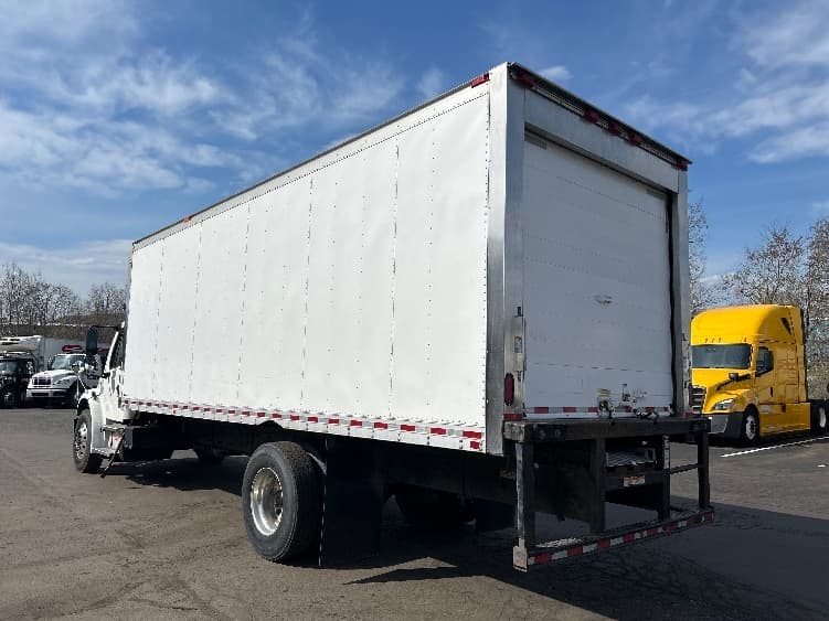 2021 Freightliner M2 106 in Jessup, PA — photo 6