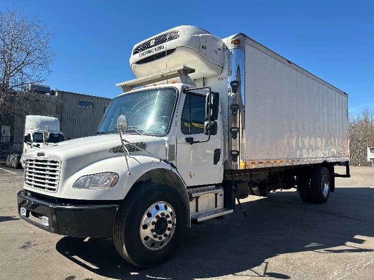 2021 Freightliner M2 106 in Jessup, PA — photo 3