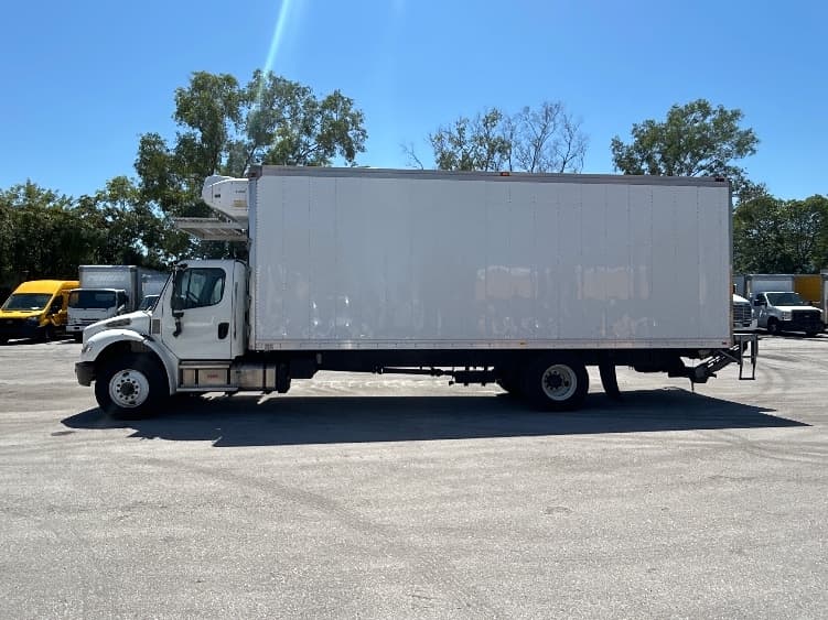 2021 Freightliner M2 106 in Pompano Beach, FL — photo 4
