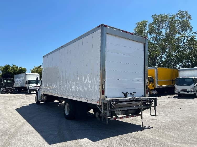 2021 Freightliner M2 106 in Pompano Beach, FL — photo 6