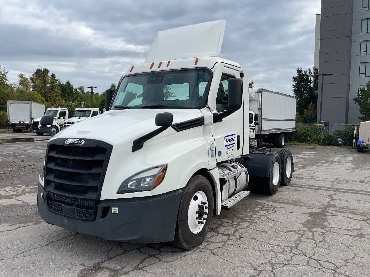 2021 Freightliner Cascadia in Atlanta (Forest Park), GA — photo 3