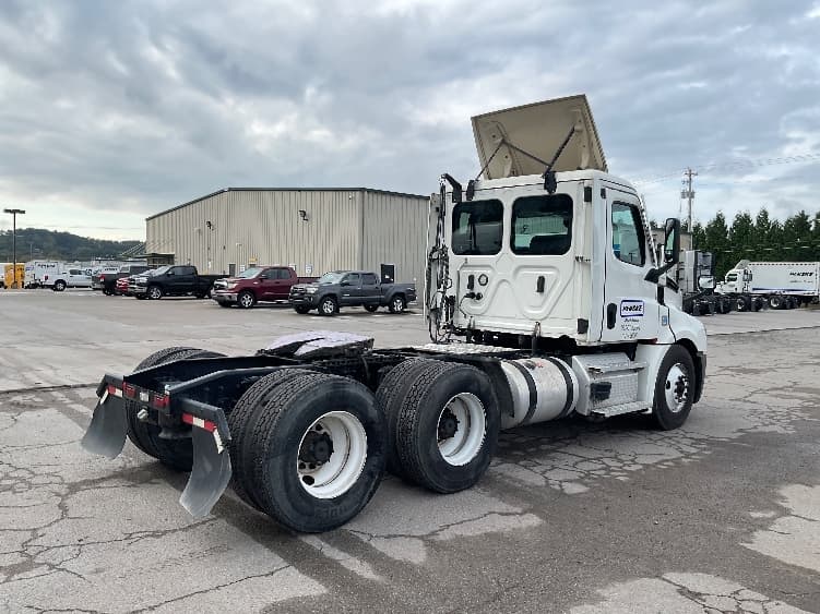 2021 Freightliner Cascadia in Atlanta (Forest Park), GA — photo 7