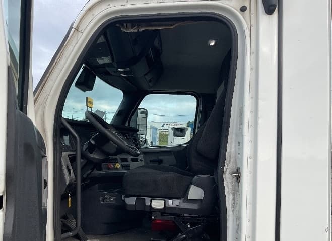 2021 Freightliner Cascadia in Atlanta (Forest Park), GA — photo 9