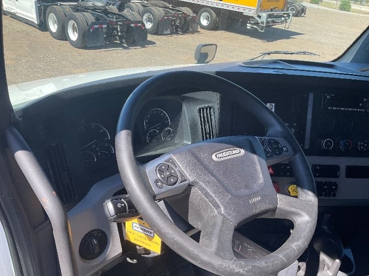 2022 Freightliner Cascadia in Augusta, GA — photo 10