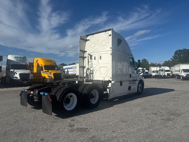 2022 Freightliner Cascadia in Atlanta (Conyers), GA — photo 7